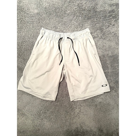 Oakley Other - Oakley Foundational 7"‎ Shorts 3.0 Mens L athletic Lunar Rock moisture wicking